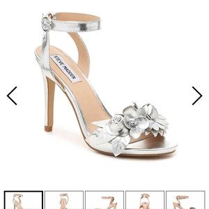 NWOT Steve Madden Sessie Metallic Silver Pump